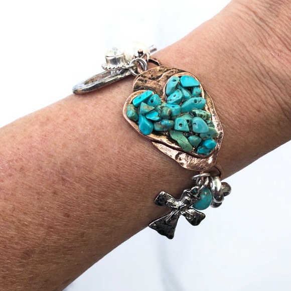 Jewelry - Silver turquoise bracelet